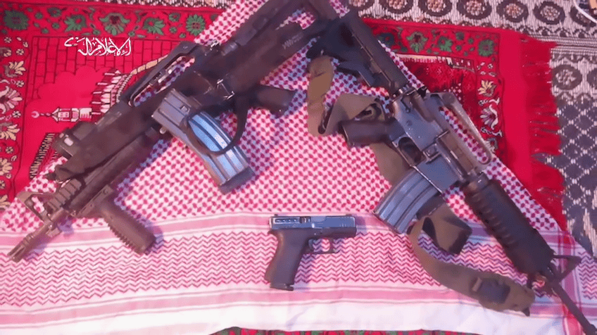 不按套路出牌，敢死队从废墟钻出抢走大批武器，以军暴露一大隐患