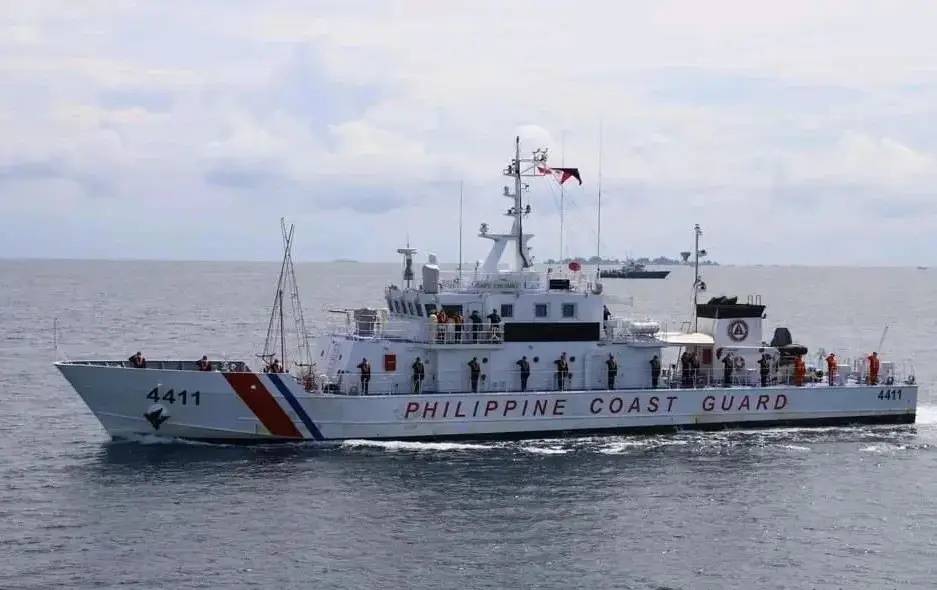 胜了！30小时无法前进一步，菲律宾两艘主力船撤离，仁爱礁破船进入最后时刻！