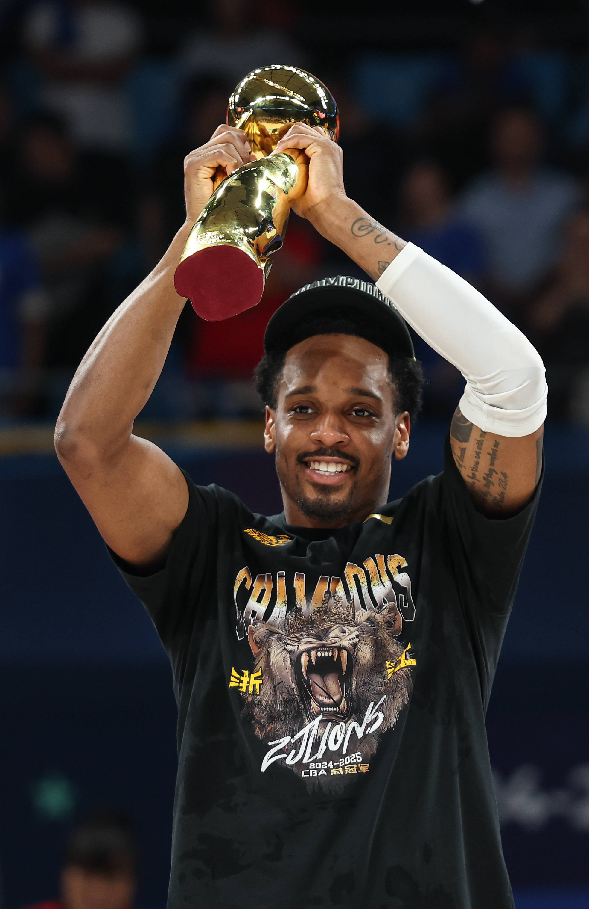 FMVP留队！曝广厦与巴里-布朗达成续约意向