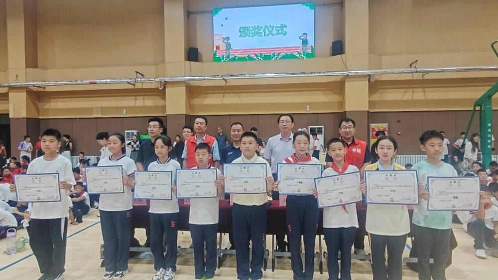 淄博市张店区龙凤苑中学初一级部军训会操展演圆满落幕