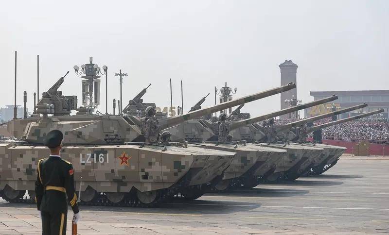 上打无人机,下打坦克!混动电驱!360度全景!100坦克有多厉害?